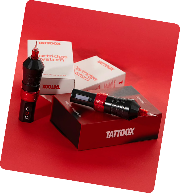 Equipo Tattoox sobre fondo rojo